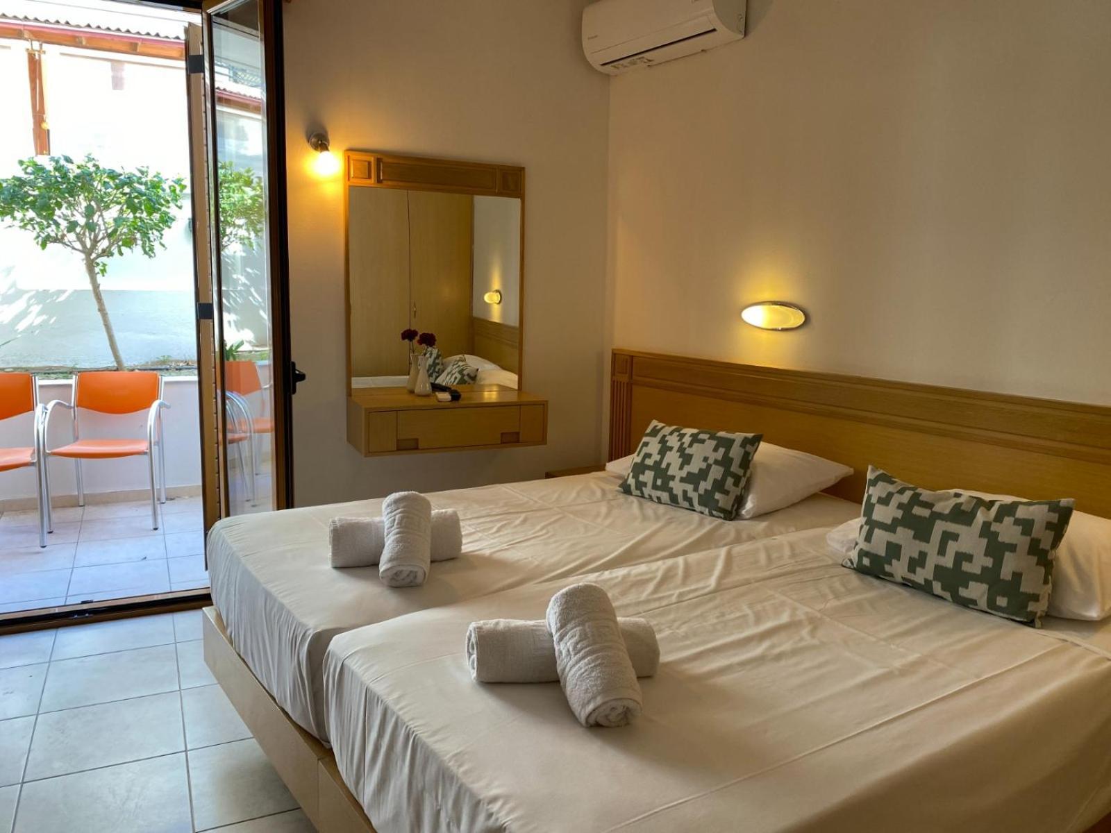 Aristea Hotel Rethymno  Room photo